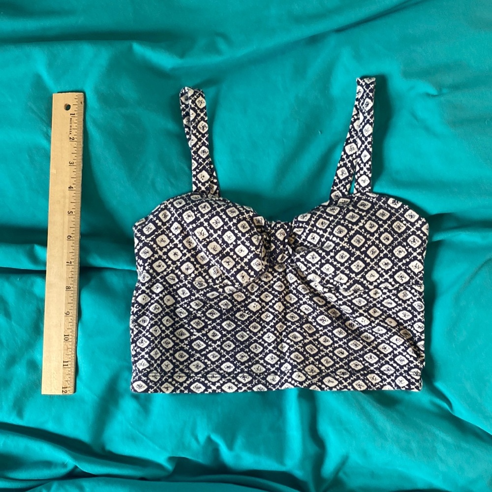 Forever 21 cropped tank top with padding